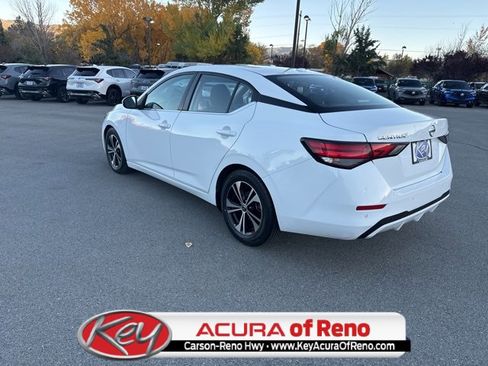 Used 2022 Nissan Sentra SV image 3