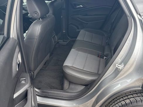 Used 2025 Chevrolet Trax LT image 4