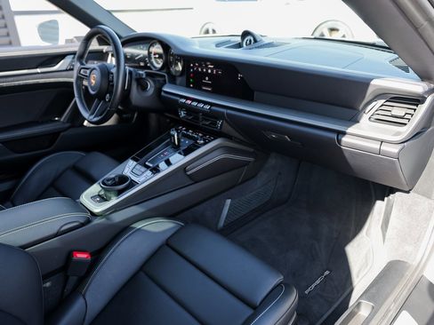 Certified 2024 Porsche 911 Targa 4S image 27