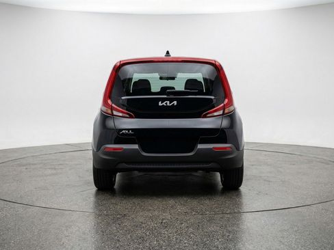 Used 2025 Kia Soul LX w/ LX Technology Package image 7