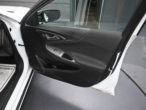 Used 2022 Chevrolet Malibu LT w/ Redline Edition FWD image 39