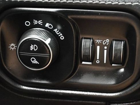 Used 2021 RAM 1500 Limited AWD/4WD image 20