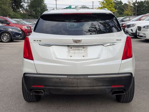 Used 2017 Cadillac XT5 Premium Luxury FWD image 4