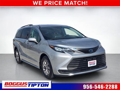 Used 2021 Toyota Sienna LE image 1