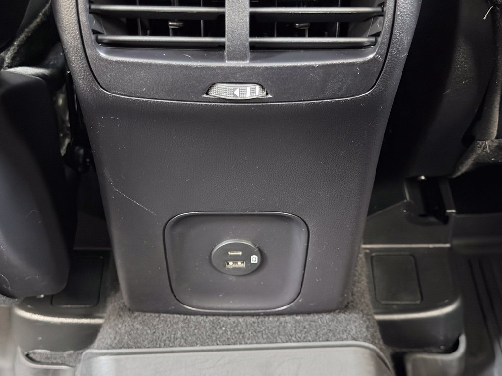 Used 2022 Ford Escape SEL w/ SEL Stealth AWD Package image 25