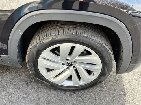 Used 2021 Volkswagen Atlas Cross Sport SE w/ Panoramic Sunroof Package image 12