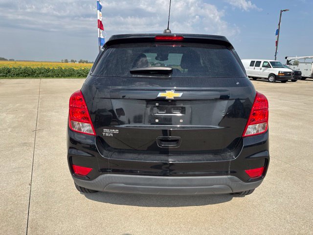 Used 2020 Chevrolet Trax LS w/ Tint and Cruise Package FWD image 4