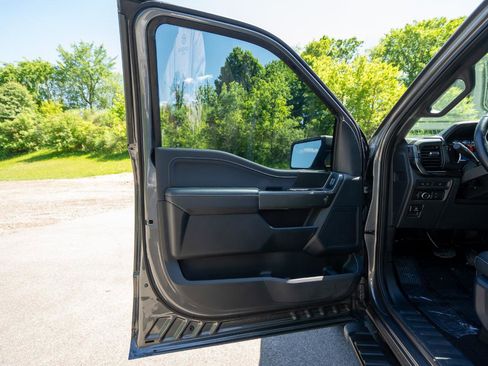 Used 2022 Ford F150 XLT w/ Equipment Group 302A High AWD/4WD image 11