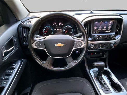 Used 2021 Chevrolet Colorado LT RWD image 6