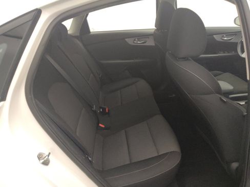Used 2022 Kia Forte LXS w/ LXS Technology Package FWD image 19