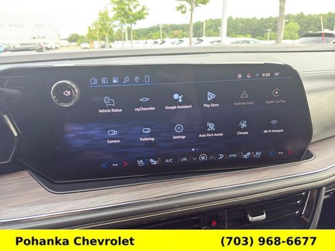 Certified 2025 Chevrolet Suburban Premier AWD/4WD image 14