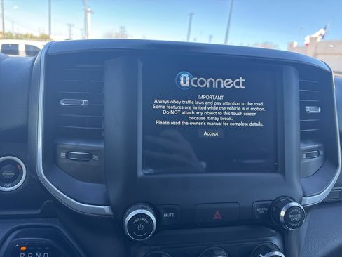 Used 2019 RAM 1500 Big Horn image 14