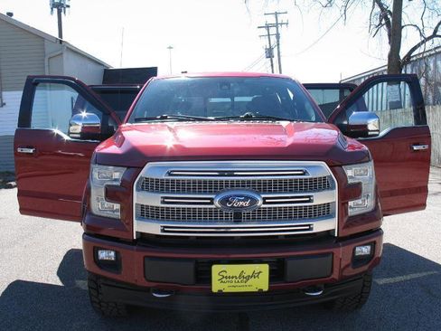 Used 2017 Ford F150 Platinum w/ Equipment Group 701A Luxury image 94