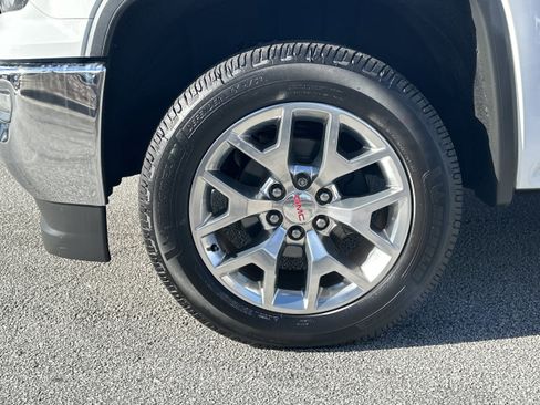 Used 2017 GMC Sierra 1500 SLT w/ SLT Premium Package image 11