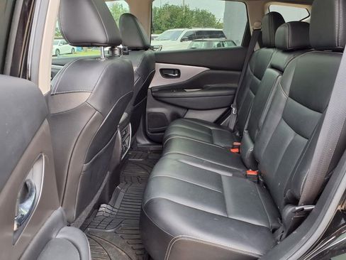 Used 2020 Nissan Murano SL w/ Moonroof Package FWD image 12