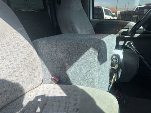 Used 2000 Ford F350 XLT image 8