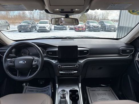 Used 2020 Ford Explorer XLT w/ Equipment Group 202A image 16