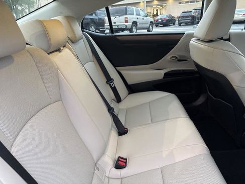 Certified 2025 Lexus ES 350 w/ Premium Package image 10