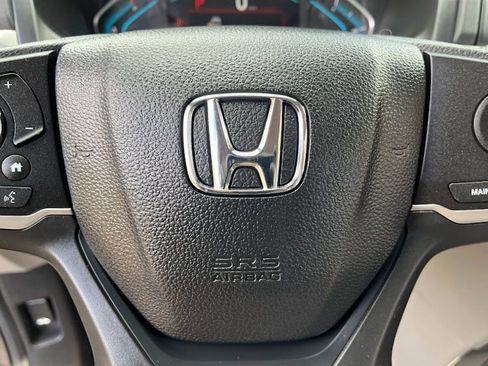 Used 2019 Honda Odyssey EX image 15