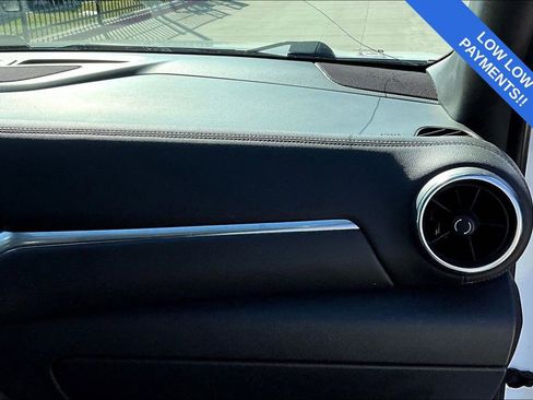 Used 2021 Chevrolet Blazer LT image 21