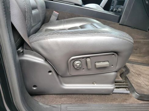 Used 2005 HUMMER H2 SUT w/ Preferred Equipment Group image 66