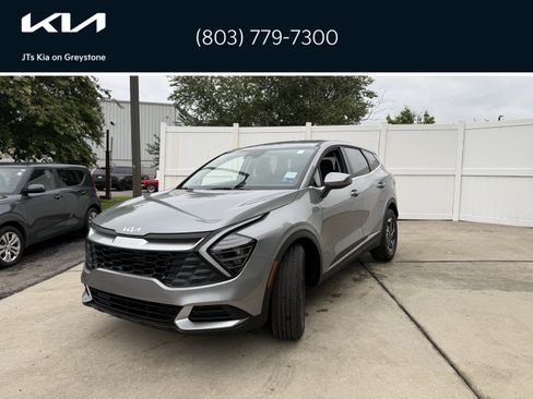 New 2025 Kia Sportage LX image 1
