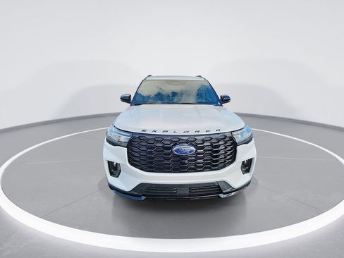 New 2026 Ford Explorer ST-Line image 3