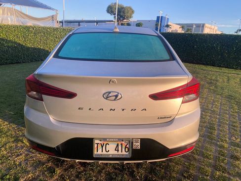 Used 2019 Hyundai Elantra Limited w/ Cargo Package FWD image 6