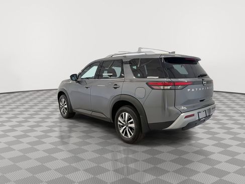 Certified 2025 Nissan Pathfinder SL AWD/4WD image 8