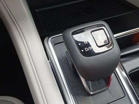 Used 2023 Nissan Pathfinder SL image 20