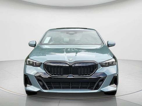 New 2027 BMW 530i xDrive w/ M Sport Package AWD/4WD image 2