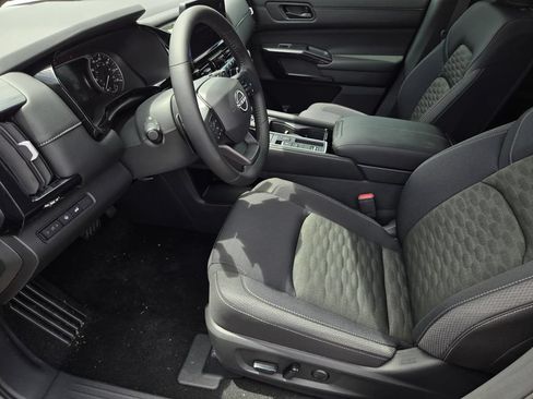 New 2026 Nissan Pathfinder SV w/ Cargo Package FWD image 19