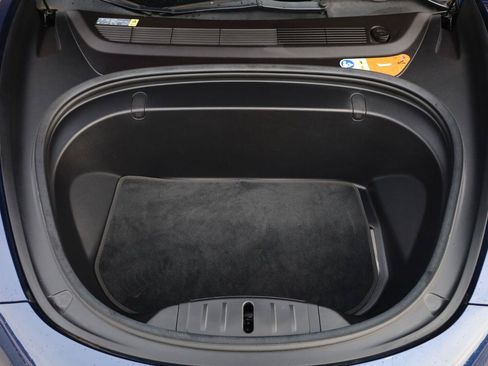 Used 2018 Tesla Model 3 Long Range RWD image 10