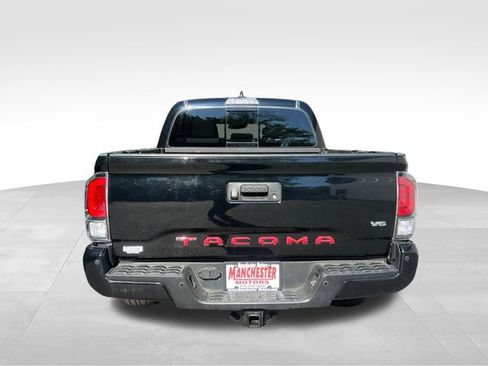 Used 2020 Toyota Tacoma TRD Off-Road w/ Technology Package AWD/4WD image 6