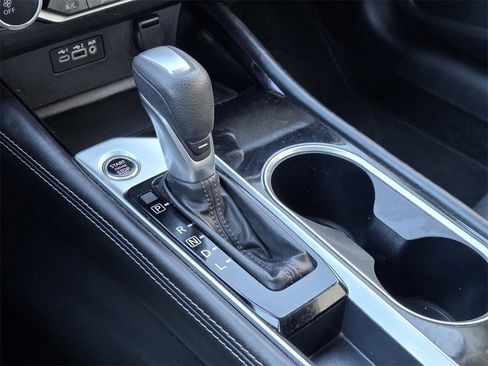 Used 2023 Nissan Altima 2.5 SV image 16