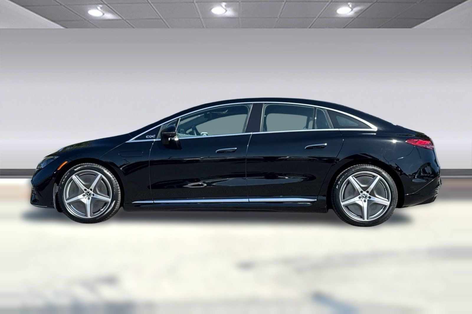 Certified 2023 Mercedes-Benz EQE 350+ 4MATIC Sedan image 2