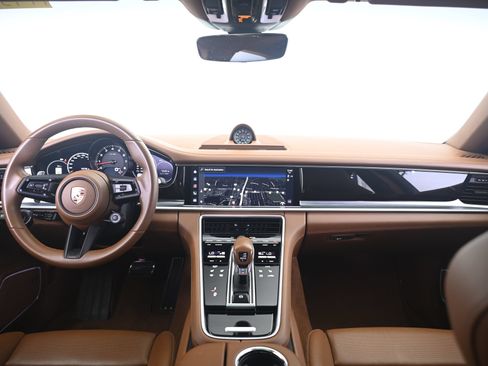 Certified 2023 Porsche Panamera 4S AWD/4WD image 31