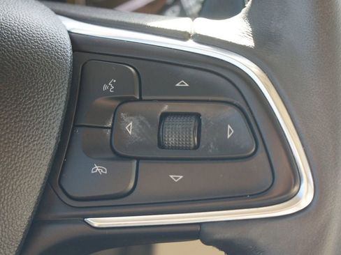 Used 2023 Buick Envision Avenir image 13