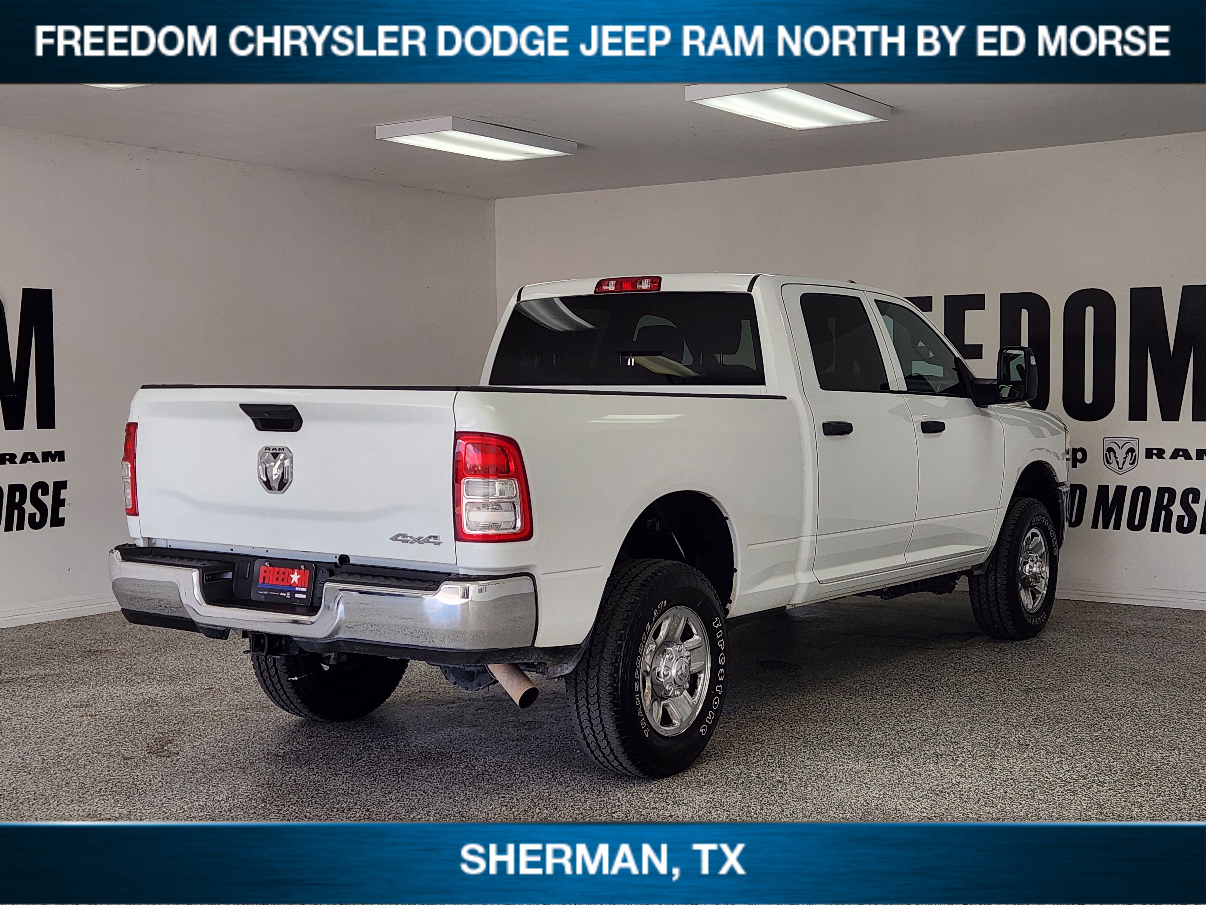 Used 2024 RAM 2500 Tradesman w/ Chrome Appearance Group AWD/4WD image 4