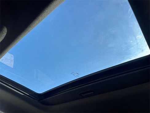 Used 2024 Dodge Durango GT image 19