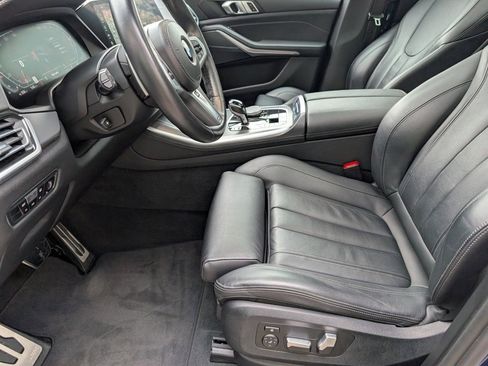 Used 2022 BMW X5 xDrive40i w/ M Sport Package image 27