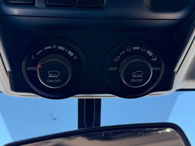 Used 2017 Toyota 4Runner TRD Off-Road Premium AWD/4WD image 27