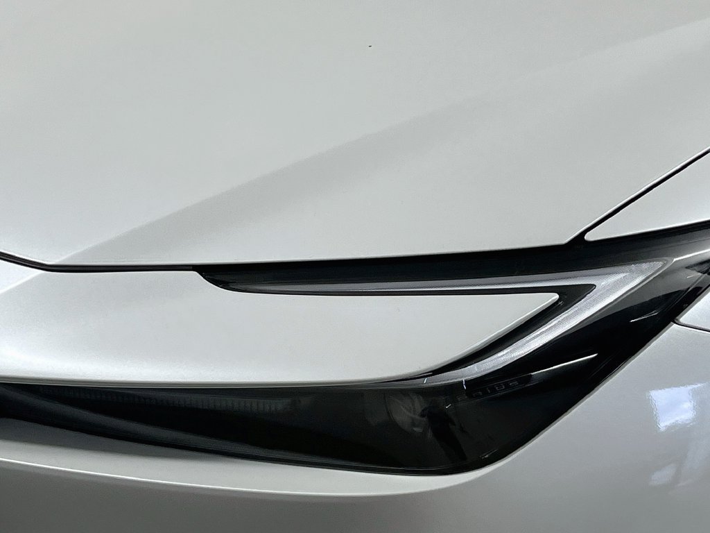 New 2027 Toyota Prius FWD image 9