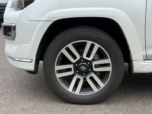 Used 2021 Toyota 4Runner Limited image 9