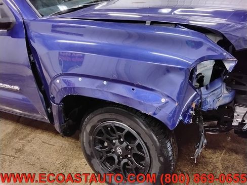 Used 2022 Toyota Tacoma SR5 image 17