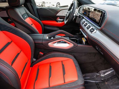 New 2026 Mercedes-Benz GLE 53 AMG 4MATIC Coupe image 17