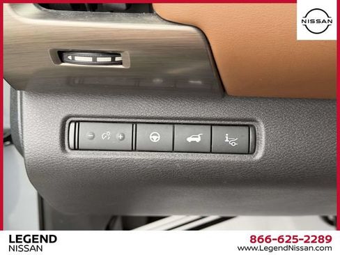 Certified 2024 Nissan Pathfinder Platinum w/ Cargo Package AWD/4WD image 23
