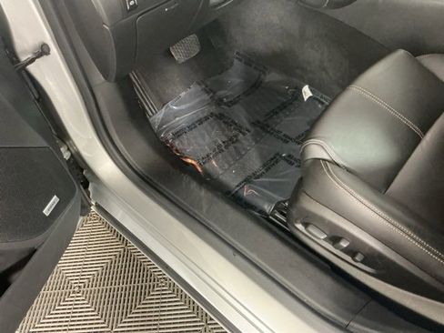 Used 2016 Chevrolet Impala LT w/ Leather Package image 14