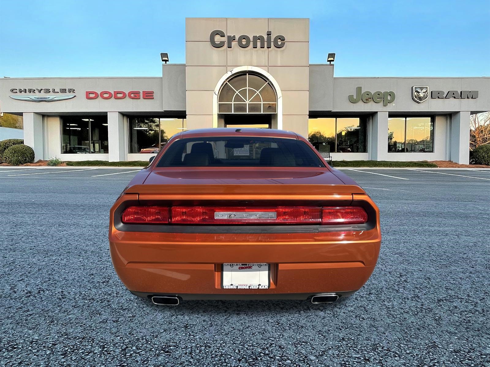 Used 2011 Dodge Challenger R/T RWD image 4