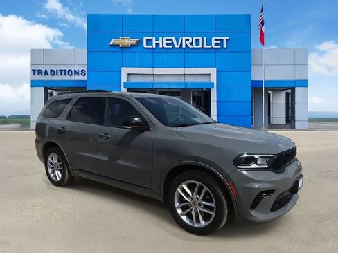 Used 2024 Dodge Durango GT RWD image 2